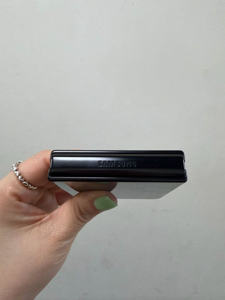 (부산중고폰)갤럭시z플립4 비스포크에디션 256기가 판매해요 이미지