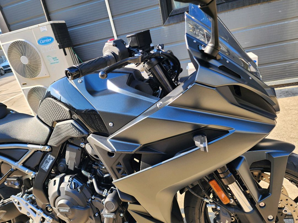 25년식 스즈키 GSX-8R 블랙 신차급 판매 이미지