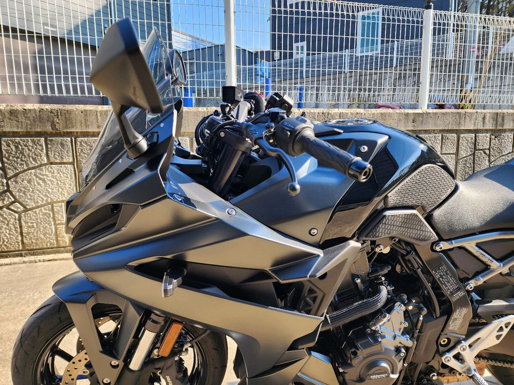 25년식 스즈키 GSX-8R 블랙 신차급 판매 이미지