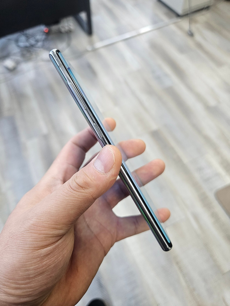 실사진 삼성 갤럭시노트10S 정상해지 판매 중고폰 이미지