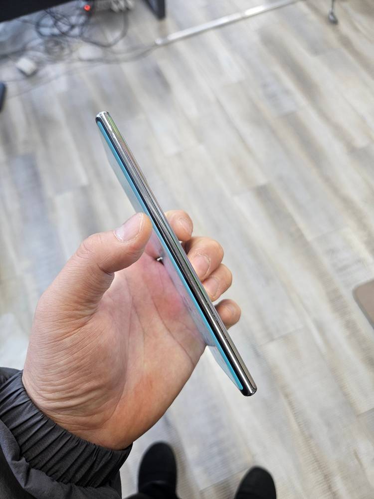 실사진 삼성 갤럭시노트10S 정상해지 판매 중고폰 이미지