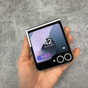 갤럭시 Z플립6 실버 256기가 A급 이미지