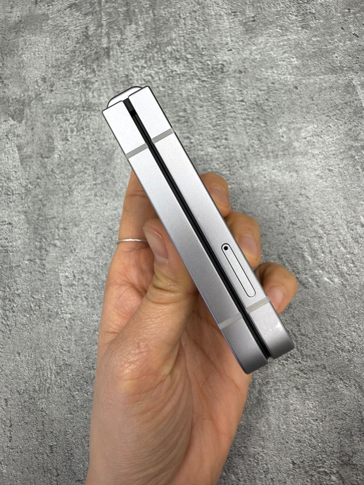 갤럭시 Z플립6 실버 256기가 A급 이미지