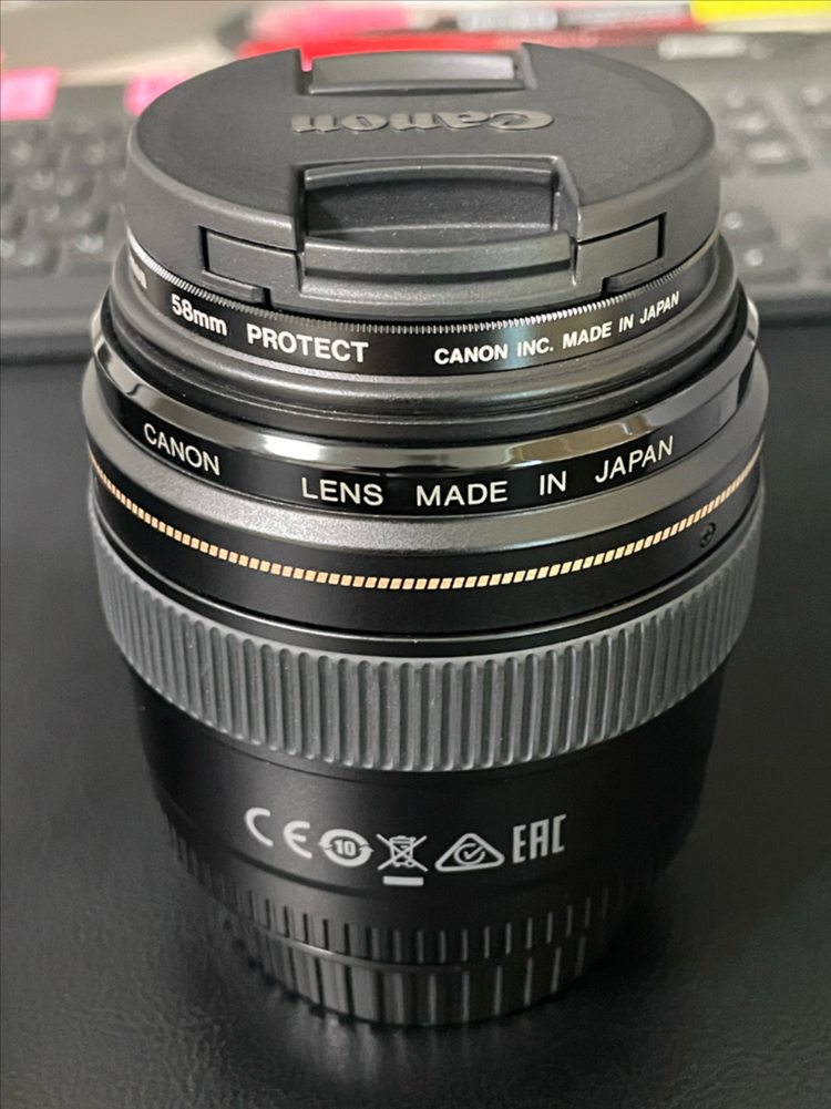 캐논 EF 85mm f1.8 USM 렌즈 이미지