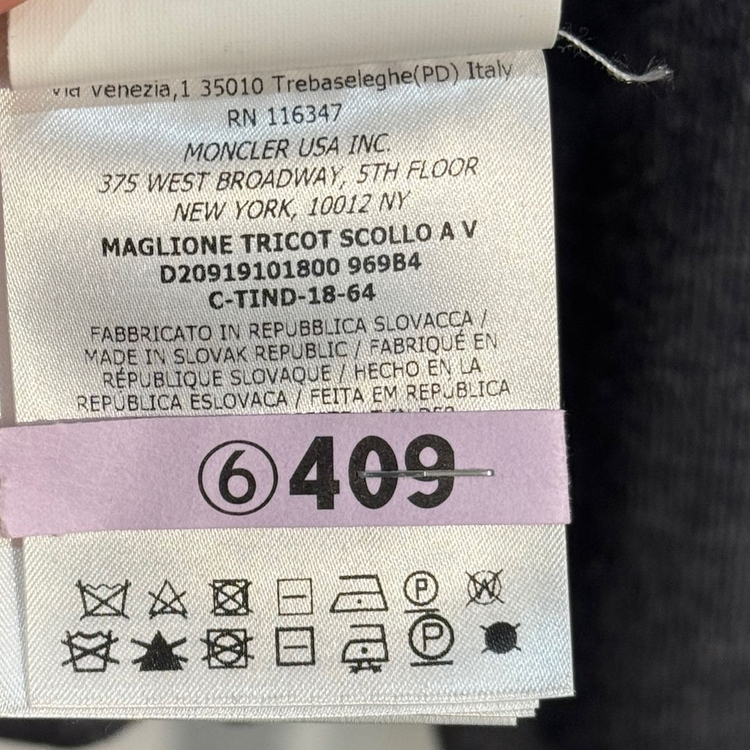 [신품급] [m사이즈] 몽클레어 브이넥 와펜 패치 니트 그레이 이미지