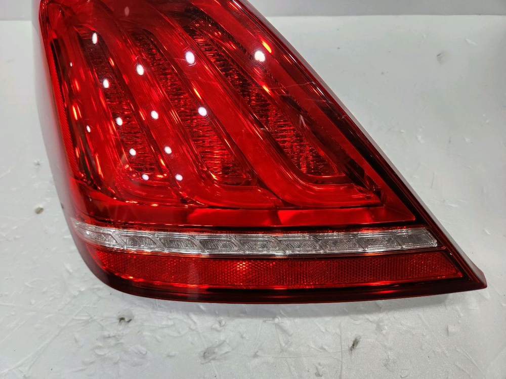 EQ900 운전석 후미등, EQ900 후미등, EQ900 데루등, EQ900 테일램프, 92401D2000 이미지