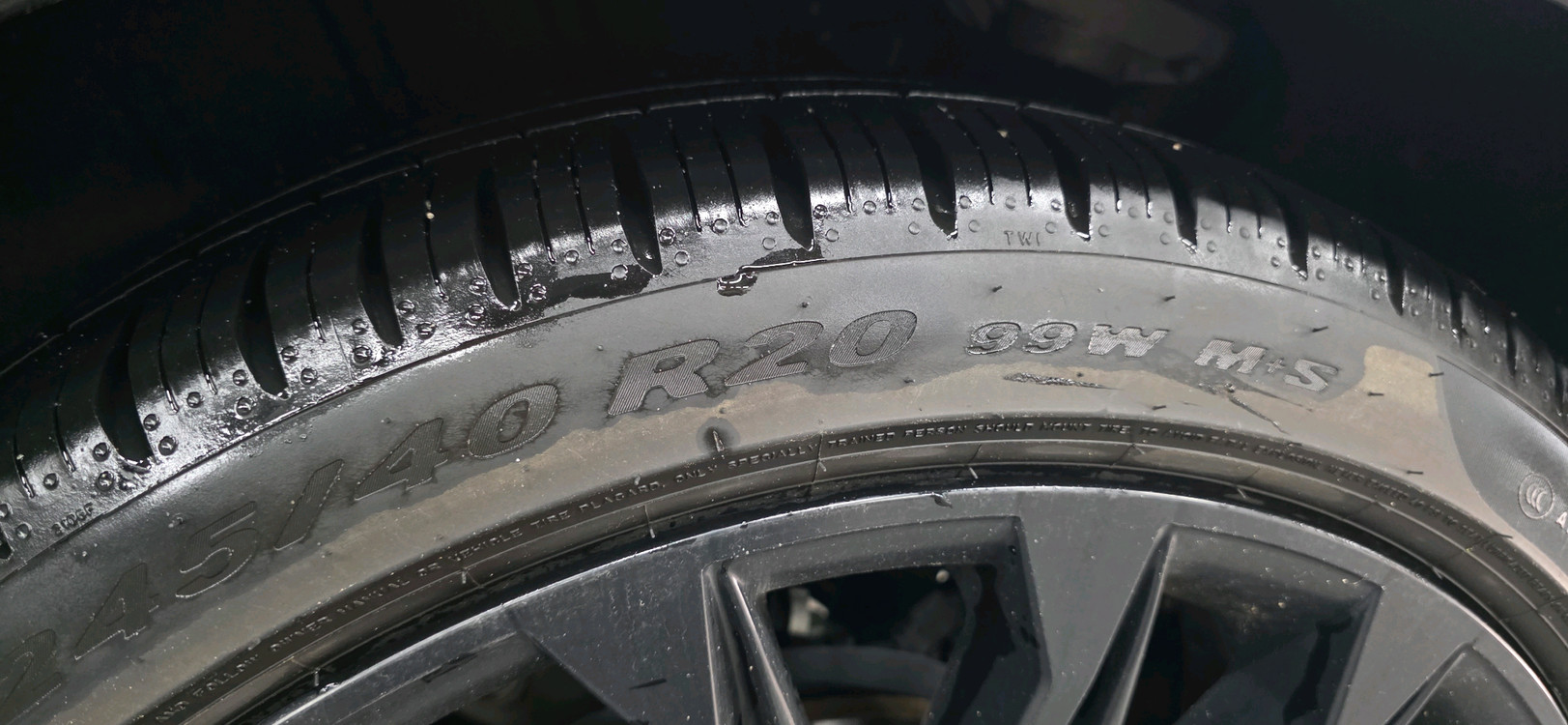 gn7 그랜저 블랙잉크 순정휠타이어 판매합니다. 이미지