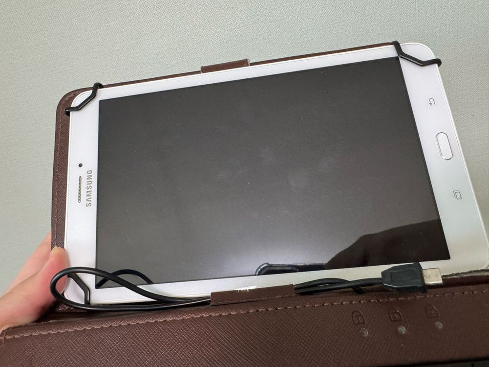 삼성 갤럭시탭 E8.0 SM-T375S 태블릿 이미지