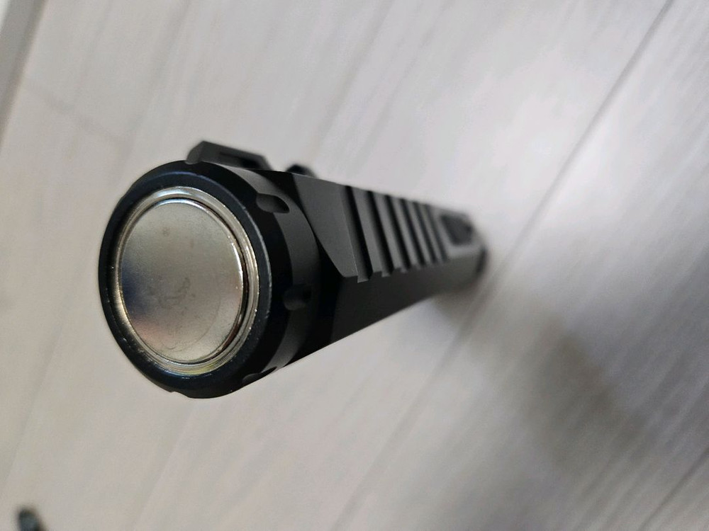 충전식 LED 라이트 랜턴 손전등 캠핑 등산 작업 산책 운동 이미지