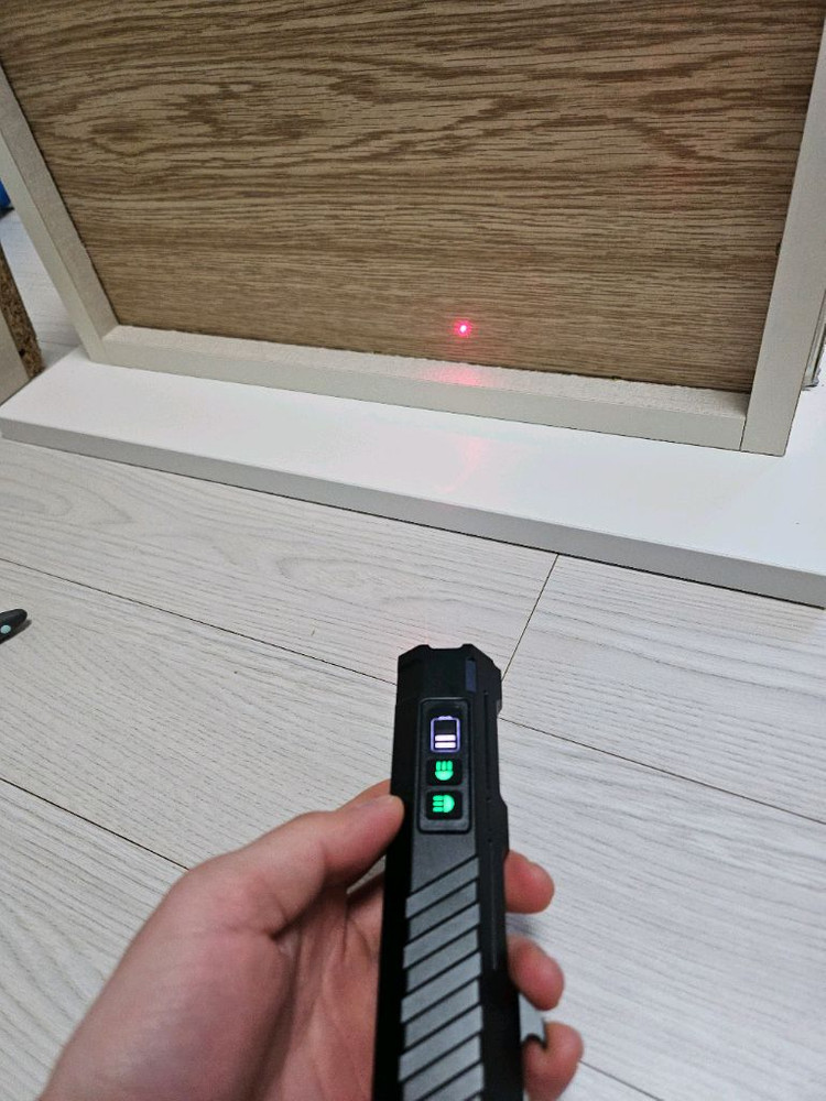 충전식 LED 라이트 랜턴 손전등 캠핑 등산 작업 산책 운동 이미지