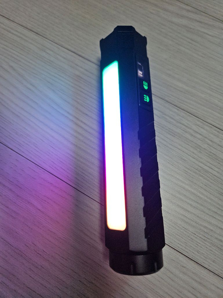 충전식 LED 라이트 랜턴 손전등 캠핑 등산 작업 산책 운동 이미지