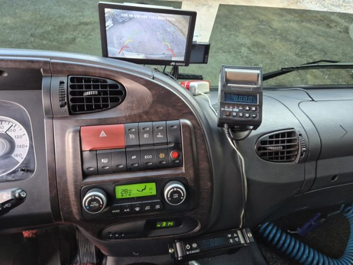 메가트럭 5톤냉장윙바디 이미지