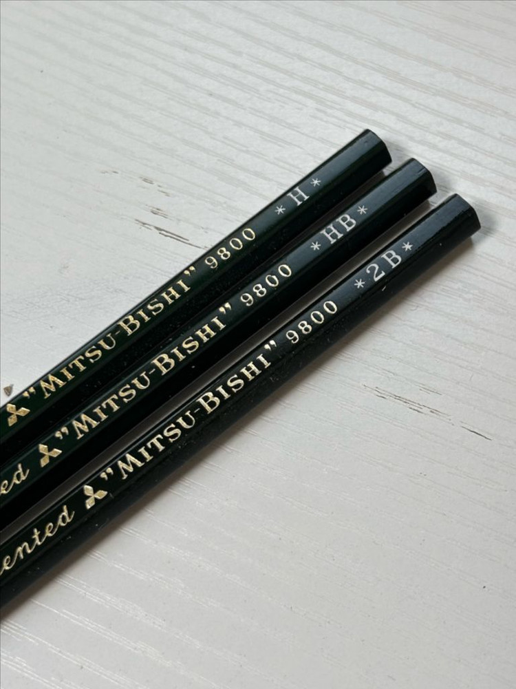 70년대 미쯔비시 9800연필 36자루 (경도 H, HB, 2B) 이미지