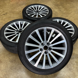 K7 블랙러셔리 18인치 휠타이어 팝니다 이미지