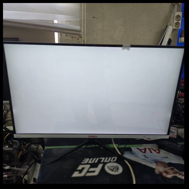 게이밍 모니터-큐닉스 32인치 180HZ (A-급) 이미지