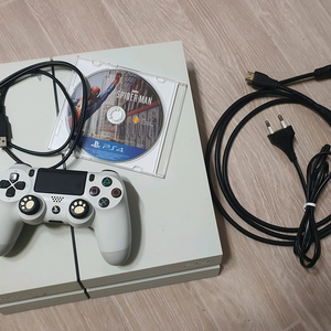 플스4 프로 PS4 2대 이미지