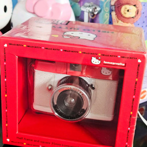 미개봉ㅡ헬로키티 미니 다이아나 필름카메라 ㅡmini diana 이미지