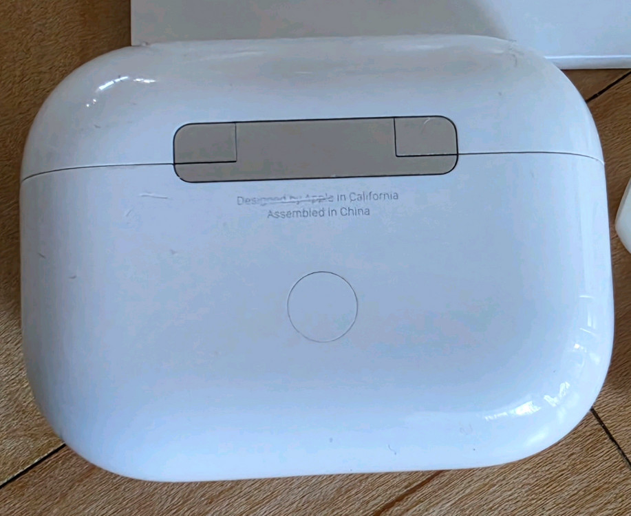 애플 에어팟 프로2 본체 및 박스(맥세이프c타입) 이미지