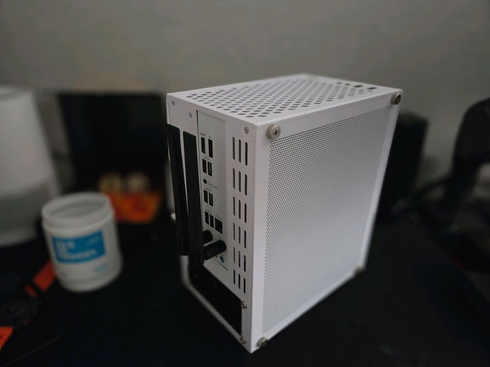 sff 미니pc 팝니다-7500x3d 9060xt 16g 이미지