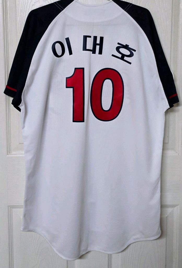 [110] 롯데자이언츠 2018 시로앤마로 콜라보 유니폼(이대호) 이미지