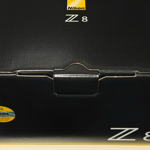 니콘 z8 미개봉 새상품 판매합니다.