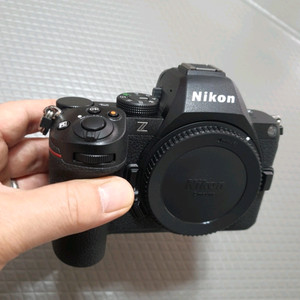 니콘 z5ii 바디