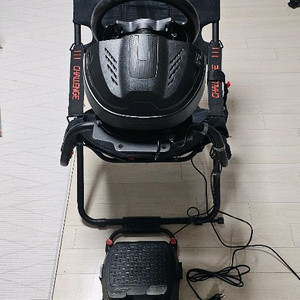 레이싱휠 트러스트마스터 t300rs + 플레이시트 챌린지 거치대 + 진동 스피커 이미지