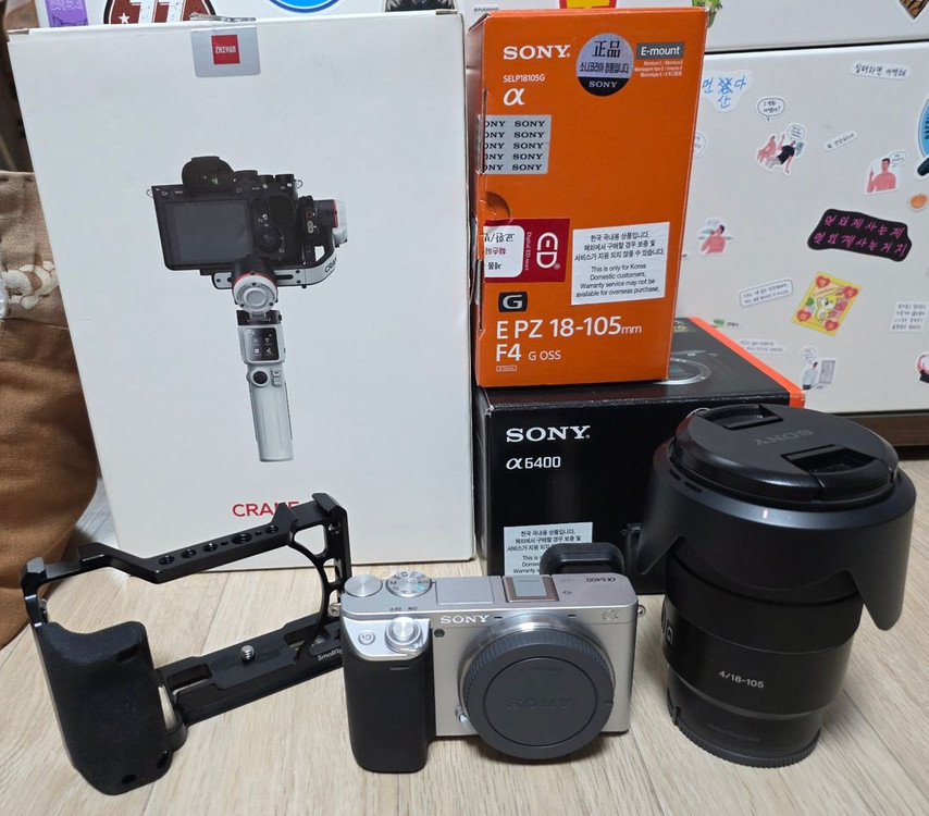 소니 a6400 실버 , 18 - 105렌즈 , 지윤 크레인m3 짐벌 , 내셔널 지오그랙픽가방 팔아요 이미지