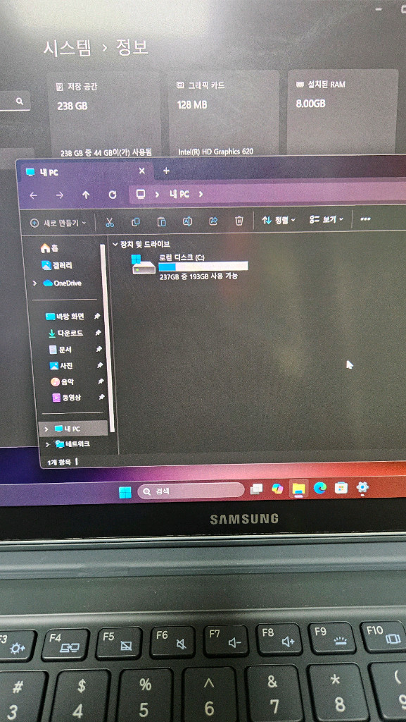 갤럭시북12.0 노트북.터치스크린 태블릿모드 풀박 상태정말좋음 이미지