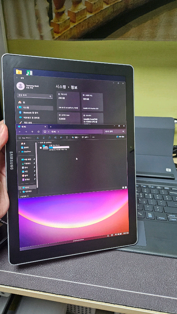 갤럭시북12.0 노트북.터치스크린 태블릿모드 풀박 상태정말좋음 이미지