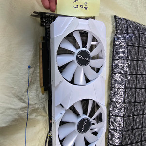 RTX2060 Super_갤럭시_화이트_2팬_가성비 이미지