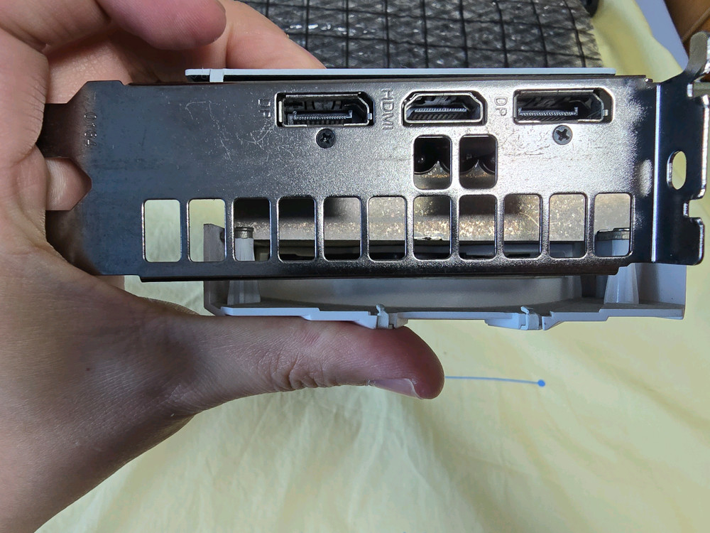 RTX2060 Super_갤럭시_화이트_2팬_가성비 이미지