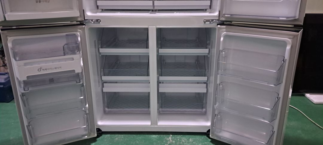 1613 엘지디오스 870L 4도어양문형냉장고(화이트) 이미지