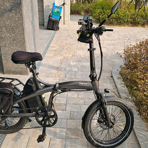 부산, 퀄리 엑스트론 프로 24년,80만원,20암페어, 색상 그레이,상태최상,옵션다수,ncx 싯포스트 이미지