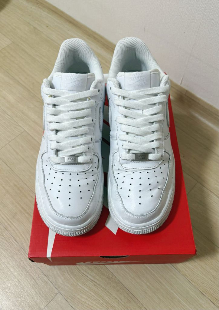 [270] 나이키 에어포스 1 07 화이트 운동화 이미지