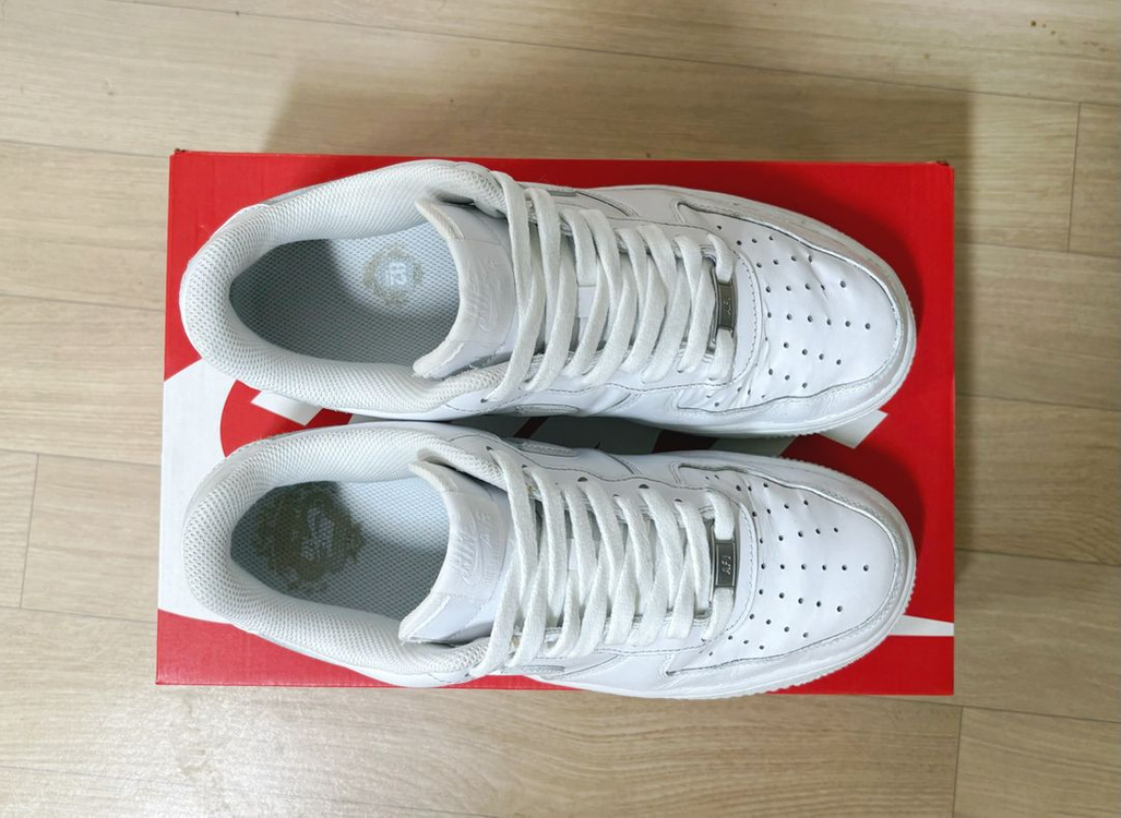 [270] 나이키 에어포스 1 07 화이트 운동화 이미지