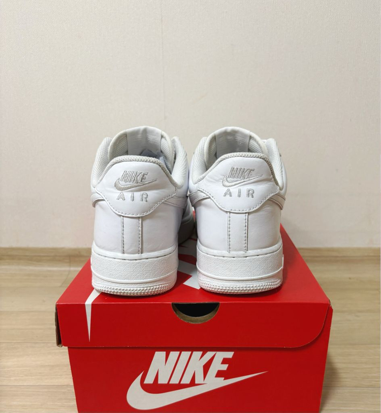 [270] 나이키 에어포스 1 07 화이트 운동화 이미지