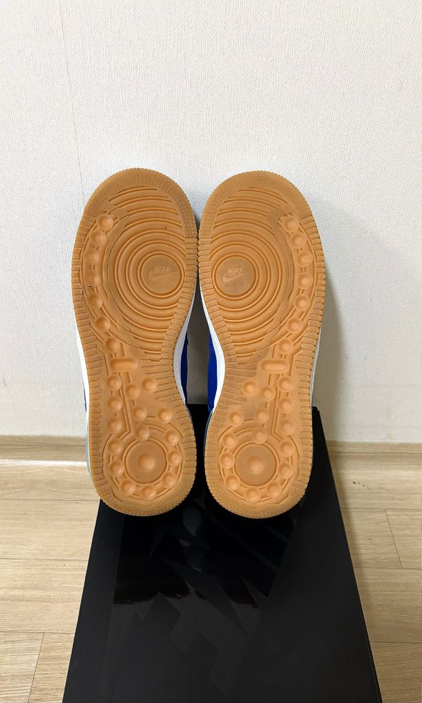 [270] 나이키 에어포스 1 블루 스니커즈 이미지