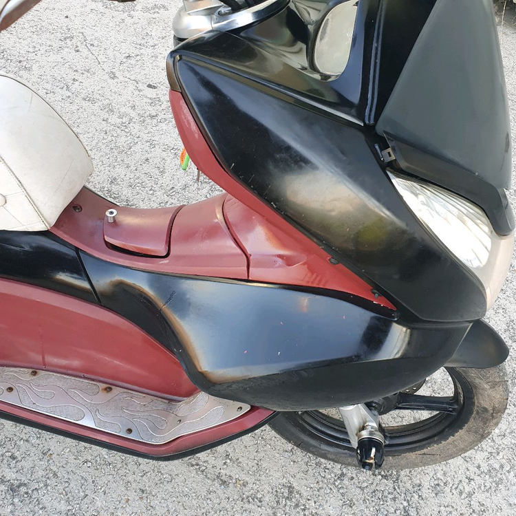 구형 혼다pcx125cc 오토바이 스쿠터 이미지