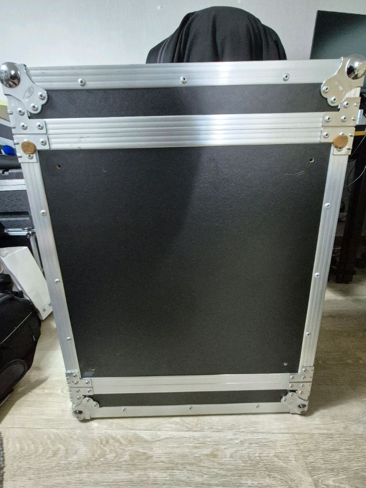 E&W KL-2400 / 베링거 EP4000 파워앰프 이미지