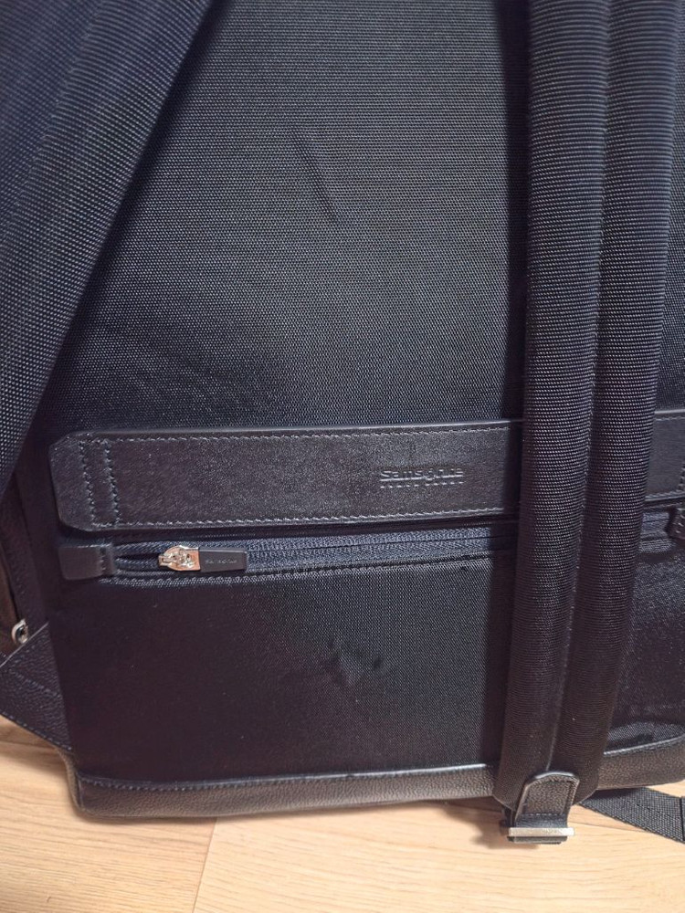 샘소나이트 남성백팩 팝니다 이미지