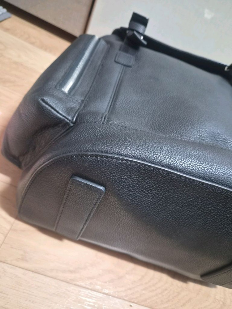 샘소나이트 남성백팩 팝니다 이미지