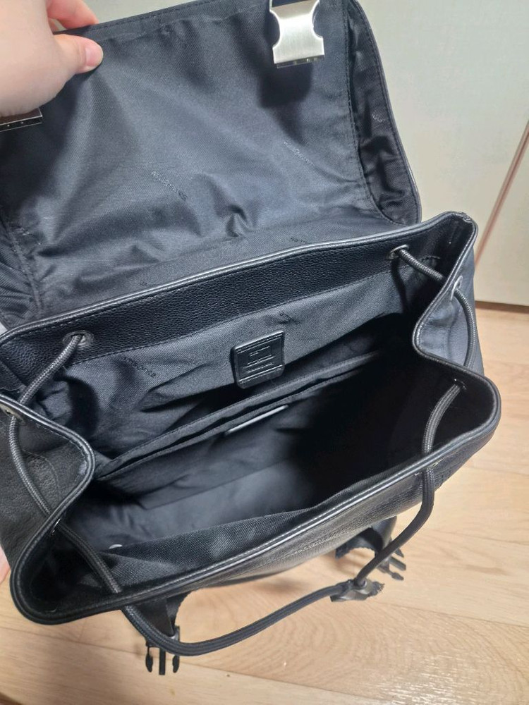 샘소나이트 남성백팩 팝니다 이미지