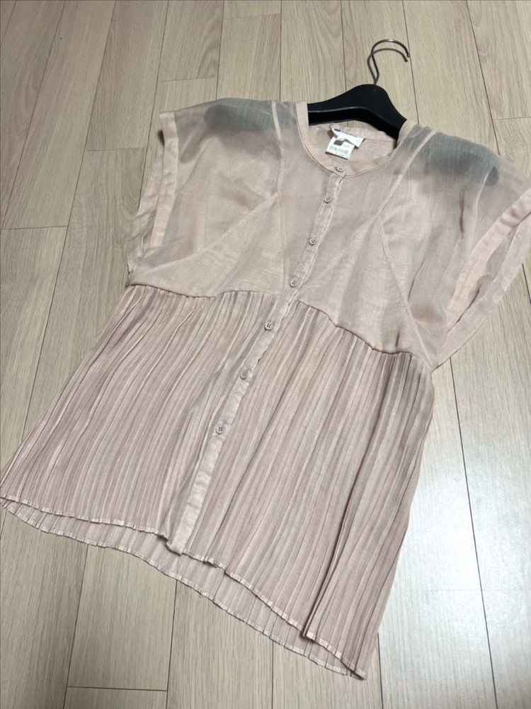 바네사브루노아떼 쉬폰 플리츠 투피스 블라우스 미니스커트 셋업 세트 치마 날개 민소매 나시 핑크베이지 여리핏 데이트룩 이미지