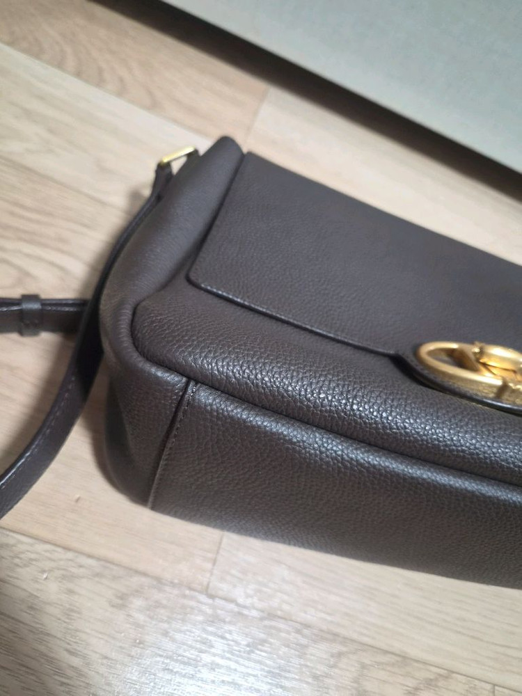 바네사브루노 슈렁큰백 팝니다 이미지