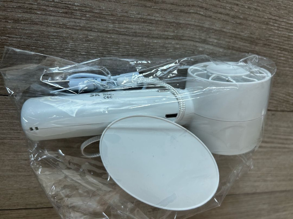 (미사용) 화이트 휴대용 선풍기 GT01 판매합니다. 이미지