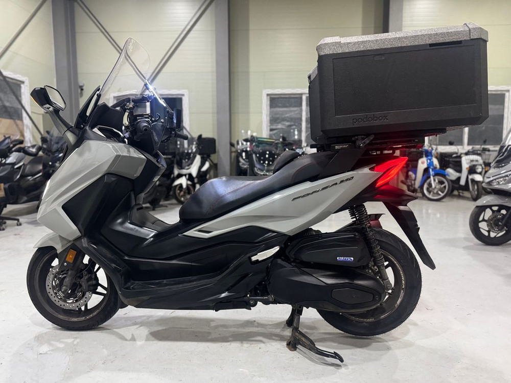 혼다 포르자350 25년식 3만Km 정비완료 판매합니다. 이미지