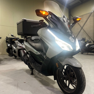 혼다 포르자350 25년식 3만Km 정비완료 판매합니다. 이미지