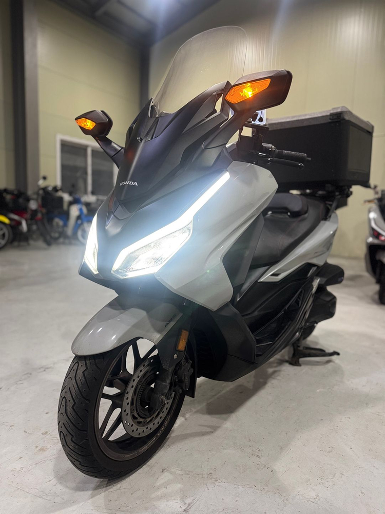 혼다 포르자350 25년식 3만Km 정비완료 판매합니다. 이미지