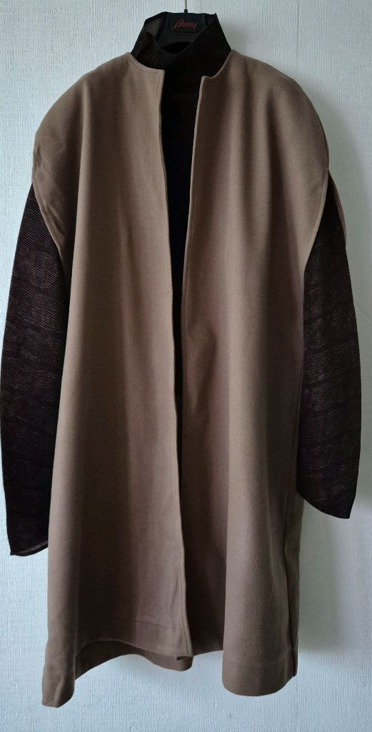 정품 이세이미야케 플리츠플리즈 하이넥탑 외 일제옷 3종 이미지